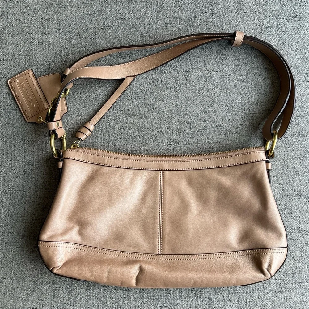Coach East West Convertible strap Leather Shoulder bag